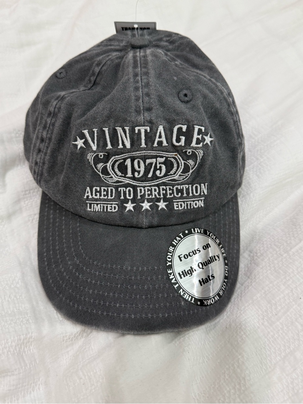 Vintage 1975 Embroidered Black Baseball Cap